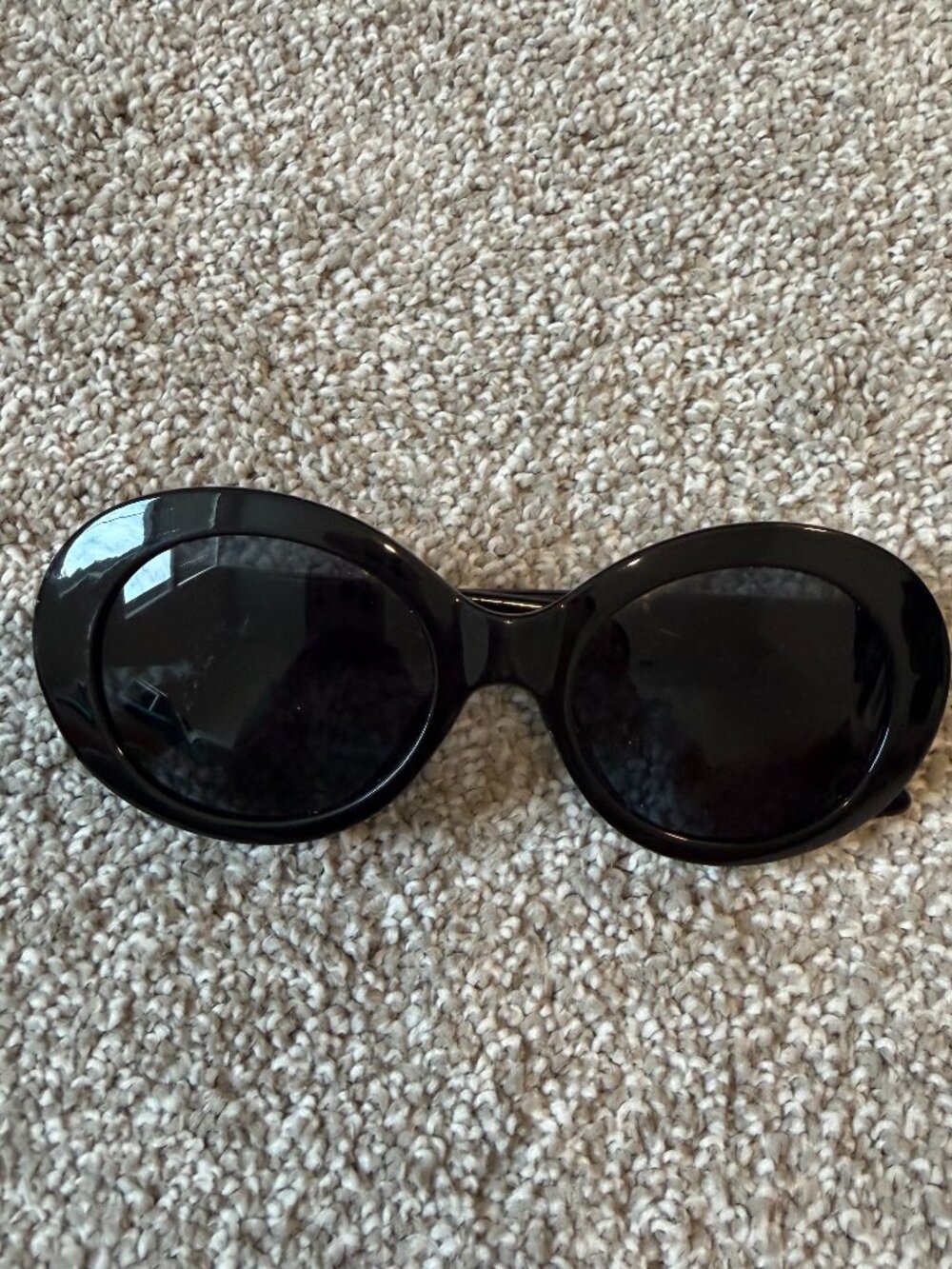 Frye & Co Black Oversized Oval Sunglasses Women's Spring Hinge